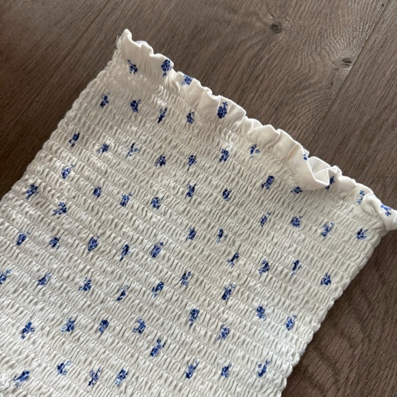 H&M Italian White & Blue Porcelain Smocked Tube Crop Top - Picture 2 of 5